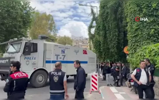 Başkanın DEM Parti'den istifa ettiği Birecik Belediyesinde yoğun güvenlik önlemi