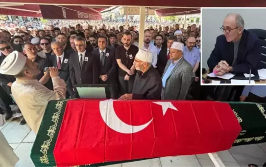 Öğrencisinin öldürdüğü okul müdürü ebediyete uğurlandı