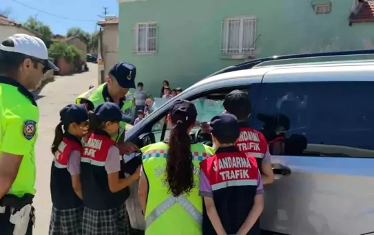 Aydın'da İlkokul Öğrencilerine Uygulamalı Trafik Eğitimi Verildi