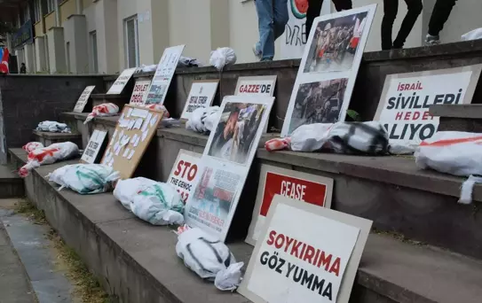 ESOGÜ Öğrencileri İsrail'in Gazze'ye Yaptığı Saldırıyı Protesto Etti