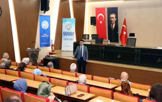 Talas Belediyesi Vatandaşlara Sağlık Bilgileri Veriyor