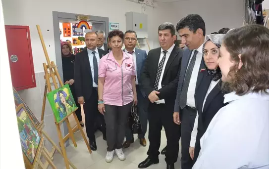 Yerköy Halk Eğitim Merkezi Müdürlüğü Yıl Sonu Sergisi Açıldı