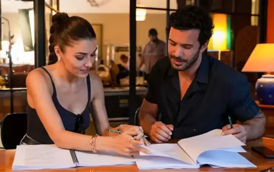 Barış Arduç ve Hande Erçel aynı filmde! İlk fotoğraflar geldi