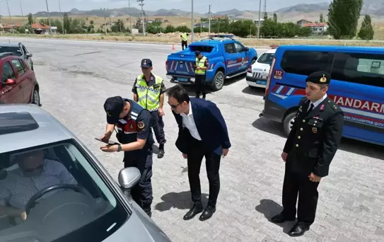 Bolvadin Kaymakamı Bayram Tedbirlerini Denetledi