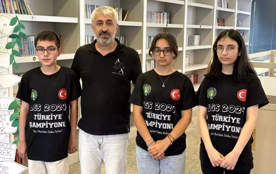 İstanbul'da LGS'de 500 tam puan alan 3 öğrenci Türkiye birincileri arasına girdi
