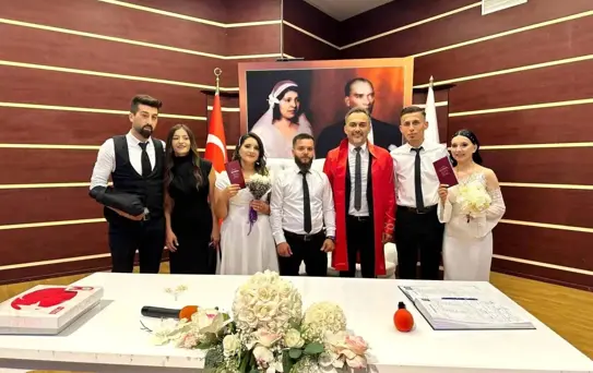 Bolu'da 4 Arkadaş Aynı Gün Evlendi
