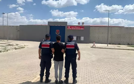 Afyonkarahisar'da çocuğun cinsel istismarı suçundan aranan şahıs yakalandı