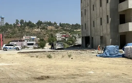 Adana'da İnşaat İşçisi Düşerek Hayatını Kaybetti