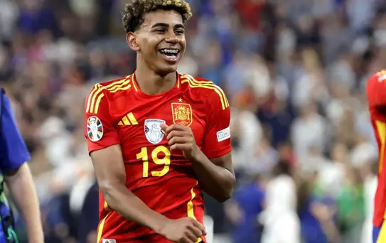 Yamal, EURO 2024'te tarihe geçti