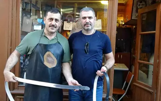 Kütahya'da Maden İşçisi Deri Kemer Yapımıyla Sanat ve Zanaatı Birleştiriyor