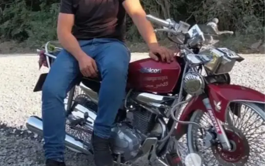 Samsun'da Lastiği Patlayan Otomobil Bariyerlere Çarptı: 1 Ölü, 2 Yaralı