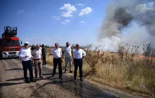 Keşan'da Anız Yangını Büyüyor