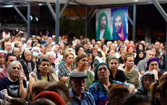 Kartal Belediyesi ve Kartal Cemevi Vakfı, Muharrem Ayı'nın 10. gününde 'Yas-ı Muharrem' anma programı düzenledi