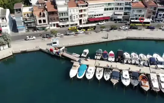 Sarıyer'de denize giren genç boğulma tehlikesi geçirdi