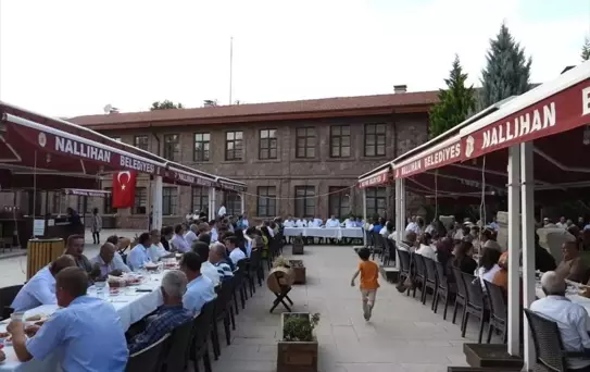 Nallıhan Kaymakamı Yusuf Durani Dinç'e veda yemeği düzenlendi
