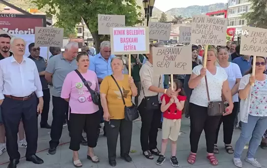 Kınık Belediye Başkanı Geçene'ye işçi çıkarmaları nedeniyle tepki yağdı