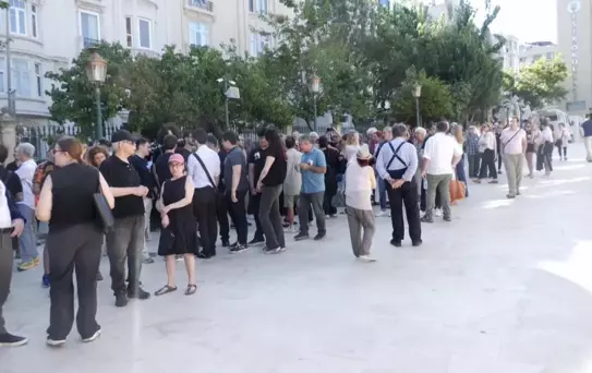 Türk Edebiyatının Usta Kalemi Ferit Edgü Son Yolculuğuna Uğurlandı