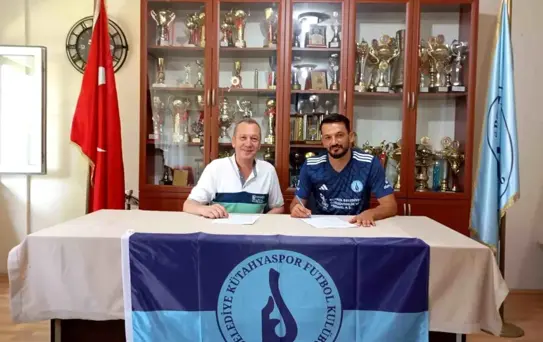 Belediye Kütahyaspor, Onur Kolay ile anlaşmaya vardı