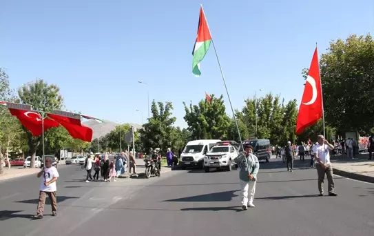 Kayseri ve Niğde'de Hamas liderine tepki yürüyüşleri düzenlendi