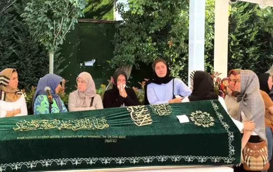 Erciyes Anadolu Holding CEO'su Alpaslan Baki Ertekin'in Kayınpederi Son Yolculuğuna Uğurlandı