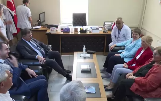 İzmir Büyükşehir Belediyesi Eşrefpaşa Hastanesi Ek Hizmet Binasının Temel Atma Töreni Gerçekleştirildi
