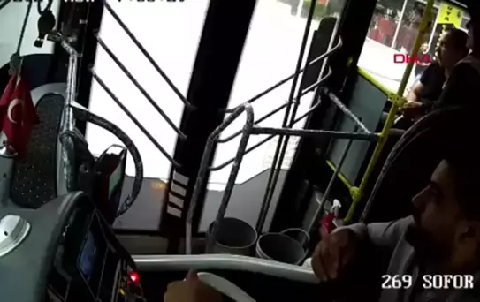 Otobüs Şoförü Fenalaşan Kadını Hastaneye Yetiştirdi