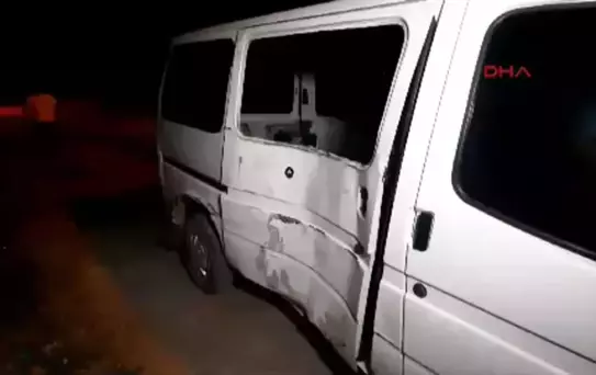 TOKAT'ta otomobil minibüse çarptı: 3 yaralı