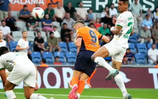 Trendyol Süper Lig'de Başakşehir, Alanyaspor'u mağlup etti
