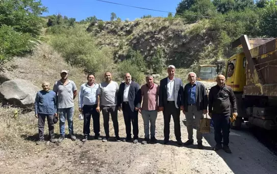 Ardahan'da Köy Yolları Bakım ve Onarım Çalışmaları Devam Ediyor