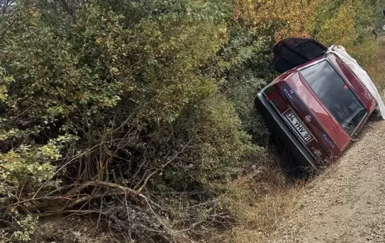 Karabük'te direksiyon başında fenalaşan sürücü kaza yaptı