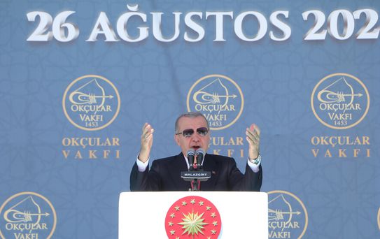 Cumhurbaşkanı Erdoğan, Malazgirt Zaferi'nin 953. Yıl Dönümü Kutlama Programı'nda konuştu