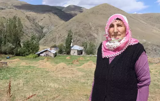 Erzurum'un Oltu ilçesinde muhtarlık görevi kura ile değişti