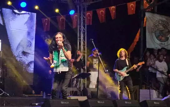Murat Kekili, Geleneksel Zengibar Karakucak Güreş ve Kültür Festivali'nde Darendelilere unutulmaz bir akşam yaşattı