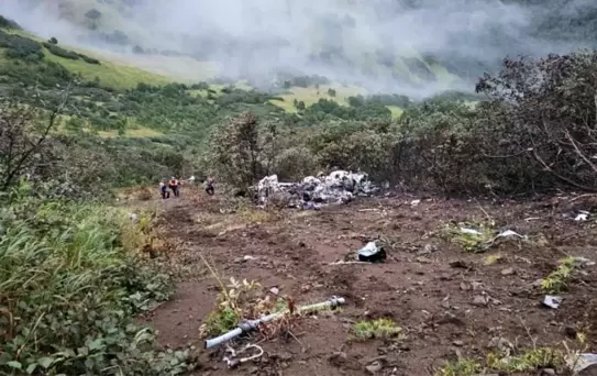 Rusya'da kaybolan helikopterin enkazı bulundu, 17 kişi öldü