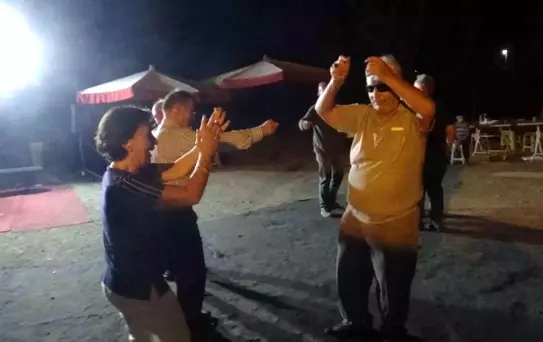 Gazi Mehmet Ulu'nun Sünnet Düğünündeki Neşesi İzleyenleri Gülümsetti