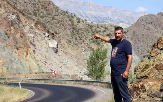 Erzurum'un Oltu ilçesinde sağanak yağış sonucu heyelan: Oltu-Artvin karayolu üç gündür kapalı