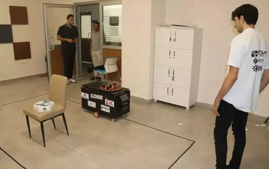 Adana'dan Öğrenciler, Otonom Robotla TEKNOFEST'e Katılıyor