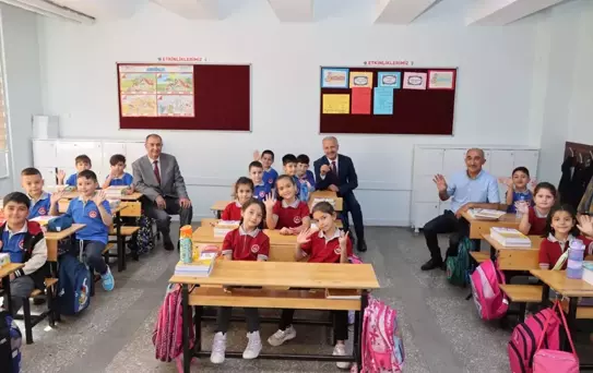 Sivas'ta 2024-2025 Eğitim Öğretim Yılı Törenle Başladı
