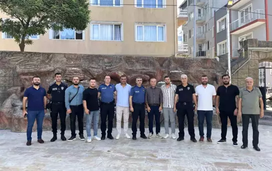 Emniyet ve Bandırmaspor Taraftarları Bir Araya Geldi