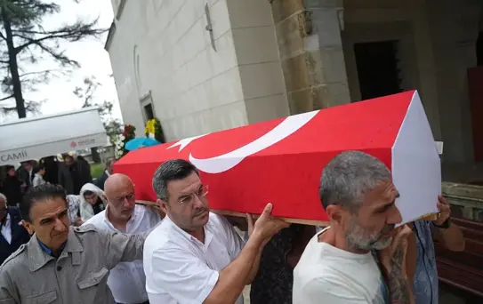Duayen Gazeteci Atilla Onuk Toprağa Verildi