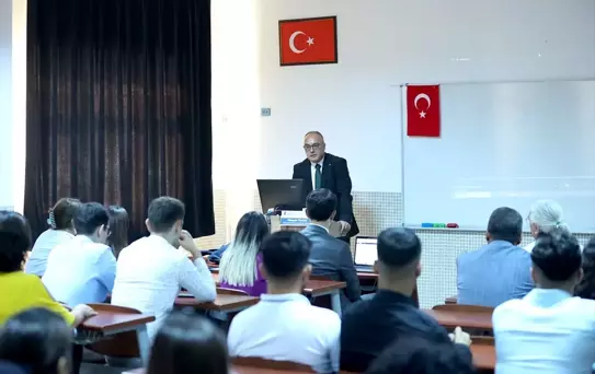 Mersin'de Akademik Sempozyum Devam Ediyor