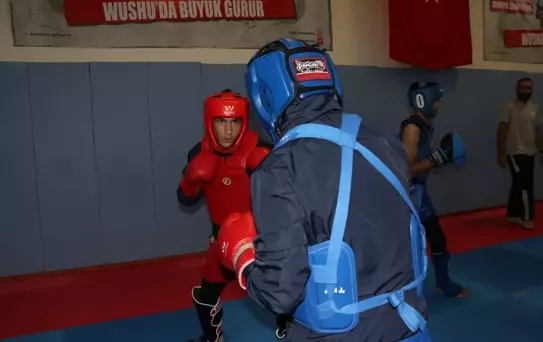 Wushu Genç Milli Takımı Dünya Şampiyonası'nda Madalya Peşinde