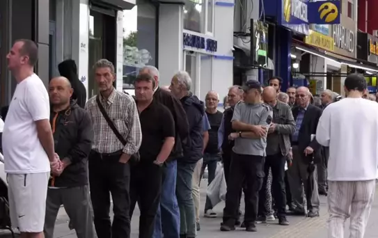 Kent Lokantaları'nda Uzun Kuyruklar