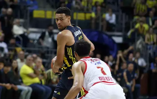 Fenerbahçe, Sezona Galibiyetle Başladı