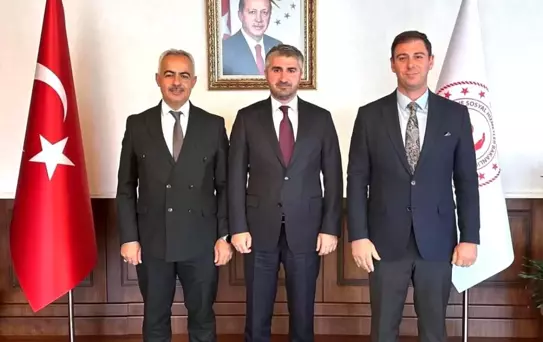 Oltu Belediye Başkanı Çelebi, Bakan Yardımcısı Tarikdaroğlu'nu Ziyaret Etti