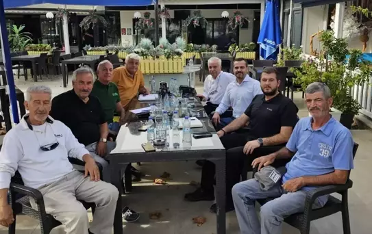 Özcan, Mahalle Ziyaretleriyle İhtiyaçları Dinliyor