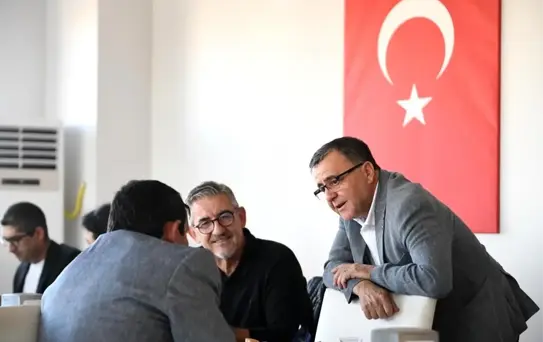 Altıeylül Belediyesi'nden Muhtarlar Günü Kahvaltısı