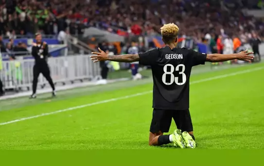 Beşiktaş, Lyon'u 1-0 Yendi