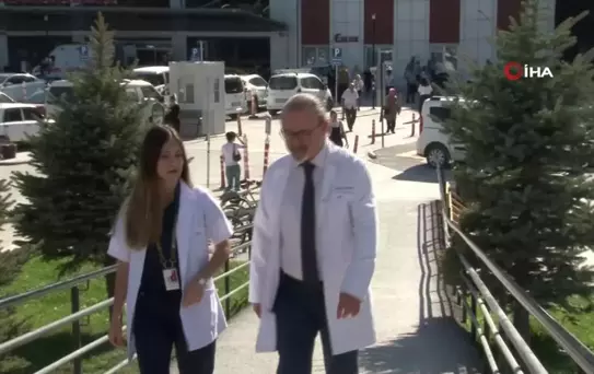 Baba-Kız Şifa Dağıtıyor