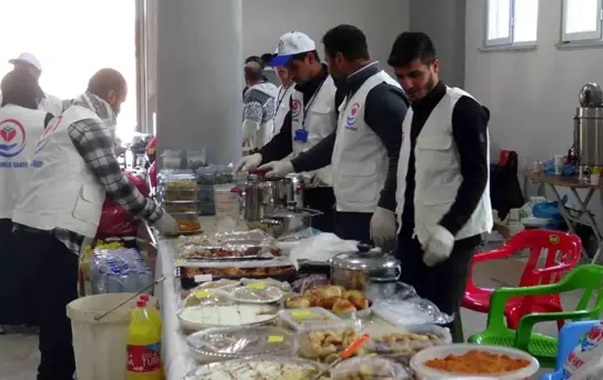 Gercüş'te Filistinli Kardeşlere Yardım Etkinliği
